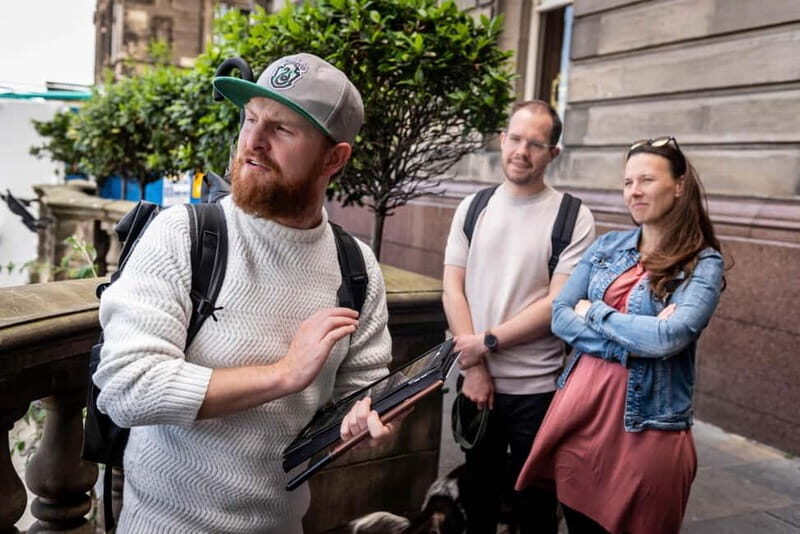 Edinburgh: Full City Tour & Johnnie Walker Whisky Experience - Who Will Love This Tour?