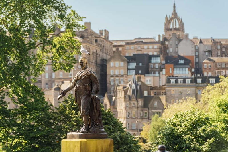 Edinburgh: Hop-On, Hop-Off Bus Tour City & Britannia Combo - What Makes This Tour Stand Out?