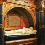 Edinburgh: Monsters of The Royal Mile - A Dark History Tour - What’s Included & What’s Not