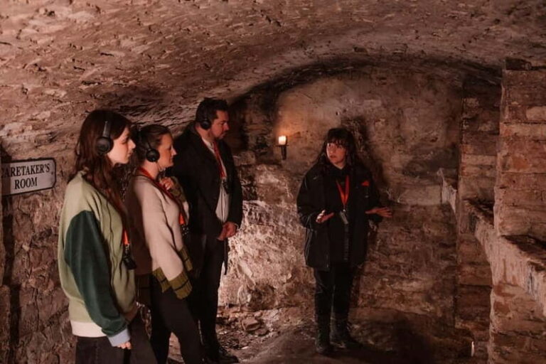 Edinburgh: Multi-Sensory Small-Group Historic Vaults Tour - Key Points