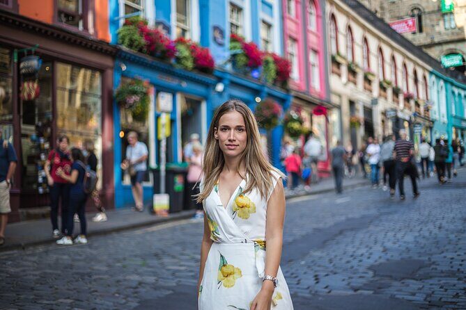 Edinburgh Old Town: Professional Photoshoot & Edited Photos - A Closer Look at the Edinburgh Old Town Photoshoot Experience