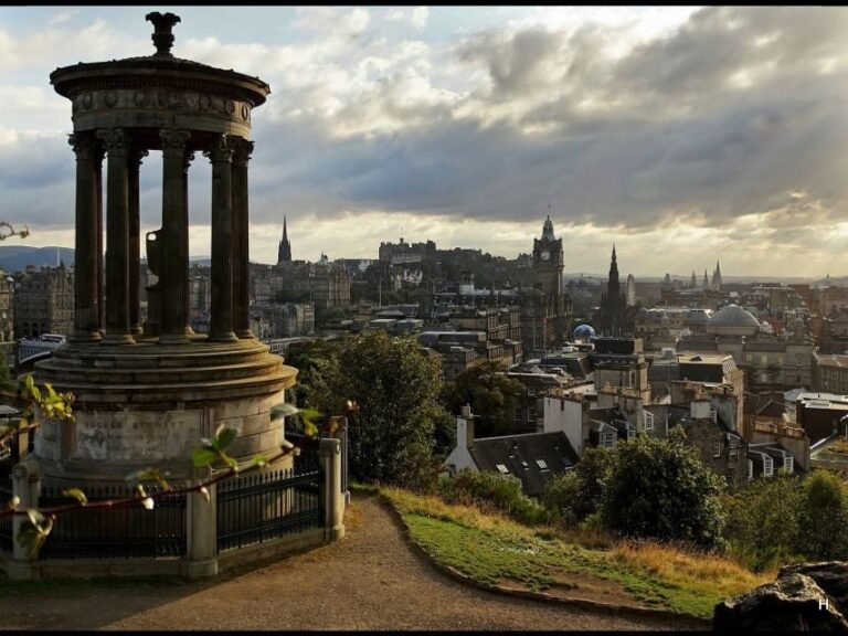 Edinburgh: Old Town Stories - Guided Walking Tour - A Closer Look at the Itinerary and Highlights