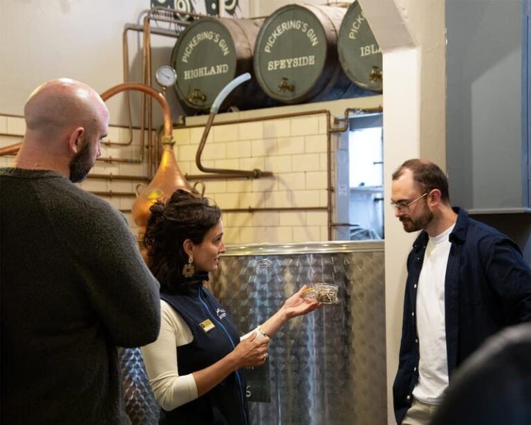 Edinburgh: Pickering's Gin Jolly Tour (Distillery & Tasting) - Why This Tour Works Well for Travelers
