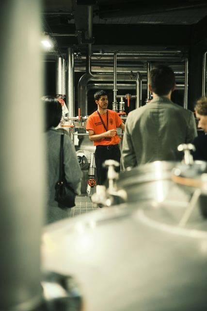 Edinburgh: Port of Leith Distillery Tour & Tasting - Architecture and Atmosphere