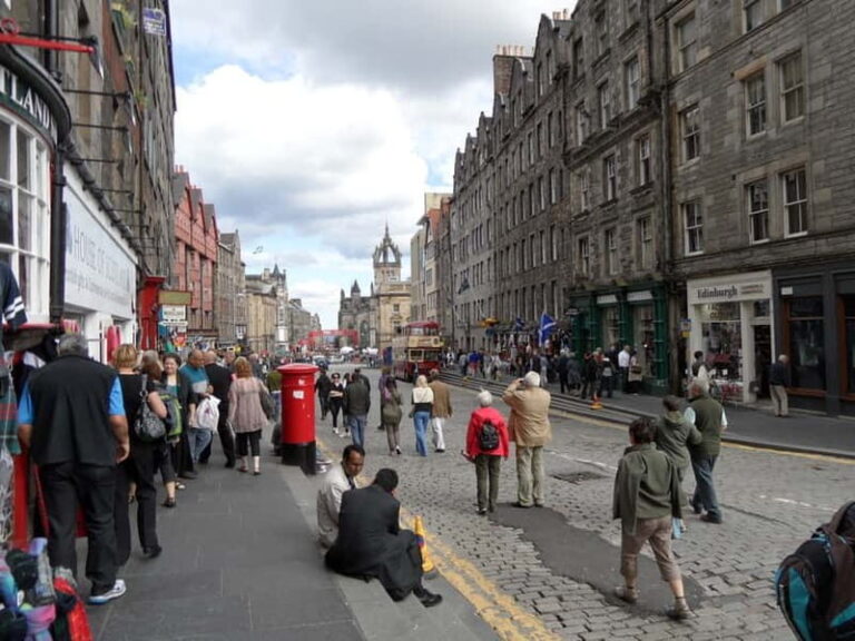Edinburgh: Private Guided Walking Tour - Why This Tour Offers Good Value