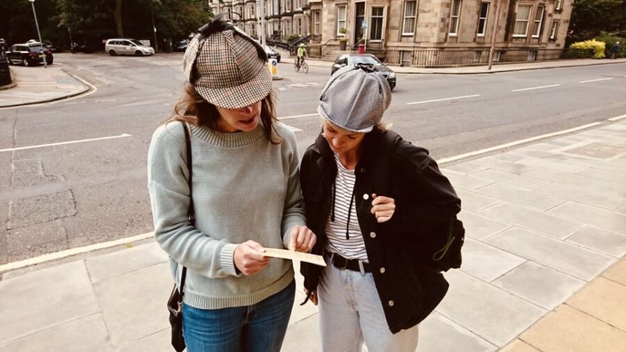 Edinburgh: Private Sherlock Holmes Adventure Tour Challenge - Exploring Edinburgh Through a Different Lens