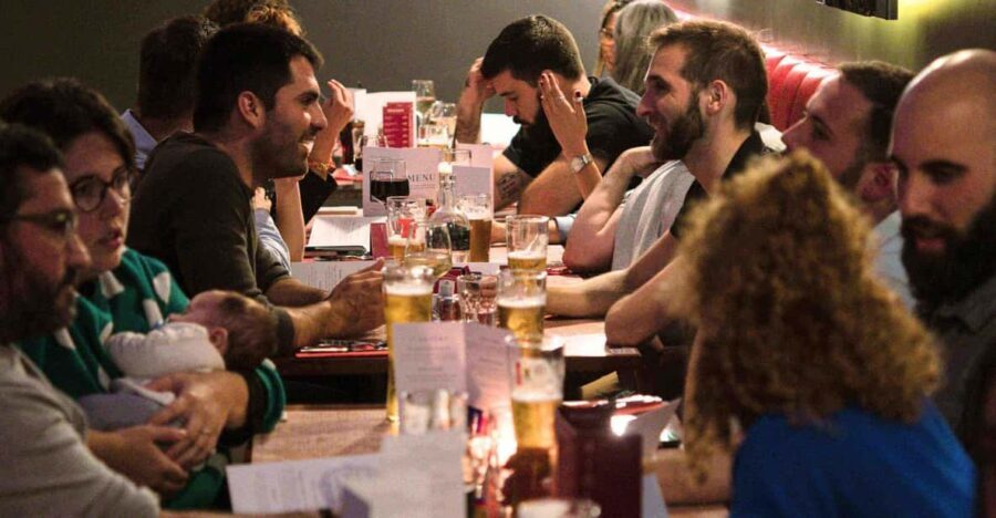 Edinburgh: Scottish Dinner and Folk Music Experience - Inside the Restaurant: A Cozy Setting for a Feast