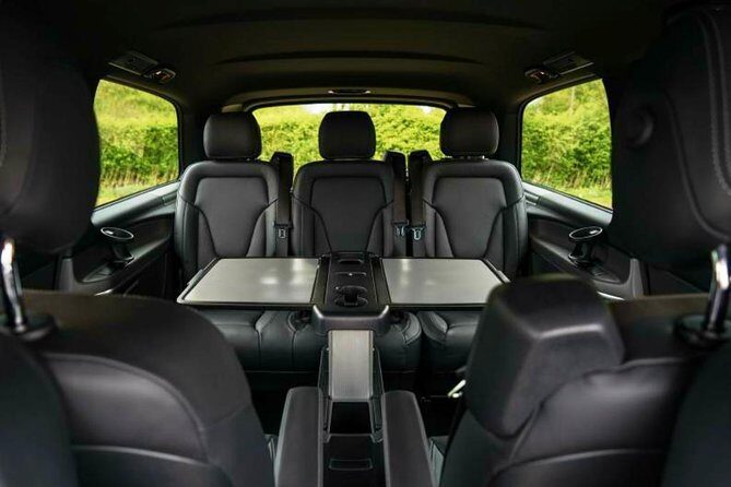 Edinburgh to Glasgow Luxury Car Transfer - A Closer Look at What to Expect