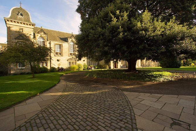 Edinburgh to St Andrews private driving tour - Who Would Enjoy This Tour?