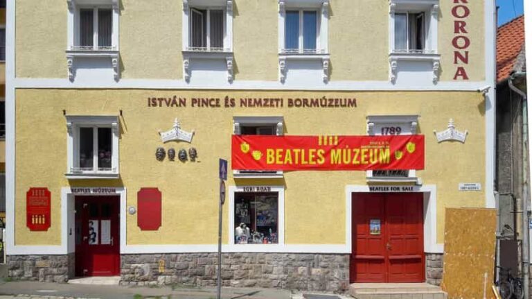 EGRI ROAD BEATLES MUSEUM - The Sum Up
