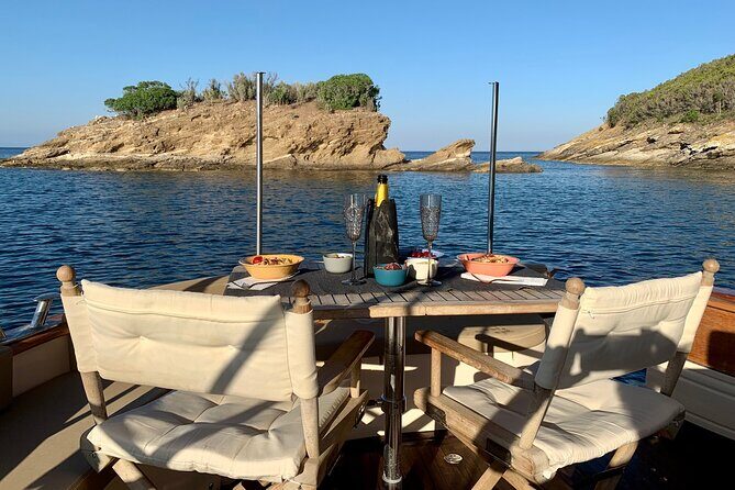 Elba Island - Aperitif on the boat at sunset - private - Who Is This Tour Best For?