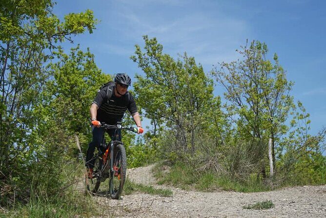 Electric Mountain Bike Rental in Bobbio - Who Should Book This Tour?