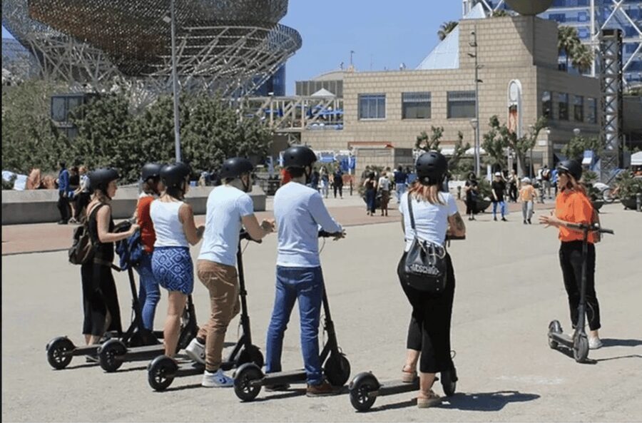 Electric Scooter Tour: Full Tour (Old Town + Shipyard) 3hour - Why This Tour Works Well