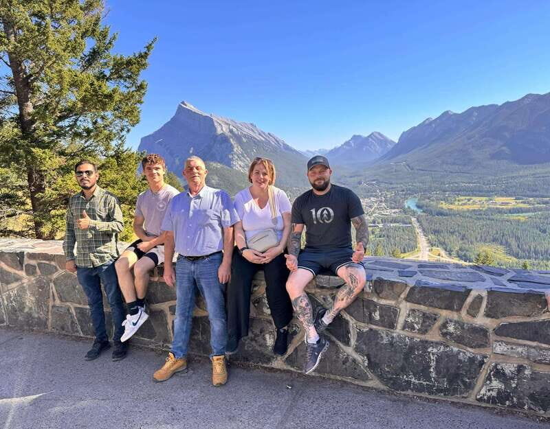 Emerald Lake, Lake Louise, Johnston Canyon & Banff Tour SUV - Who Should Consider This Tour?