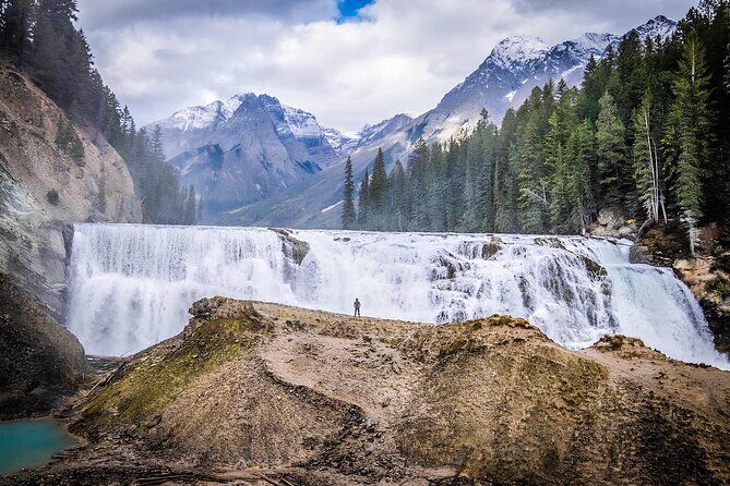 Emerald Lake,Natural Bridge, Wapta Falls & Takakkaw Falls in Yoho - An In-Depth Look at the Tour Experience