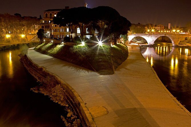 Enchanted Evening: Private Chauffeured Tour of Rome by Night - FAQ
