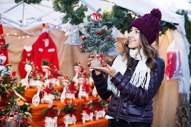 Enchanted Yuletide Walking Tour of Ithaca's Festive Delights - What’s Included and Practicalities