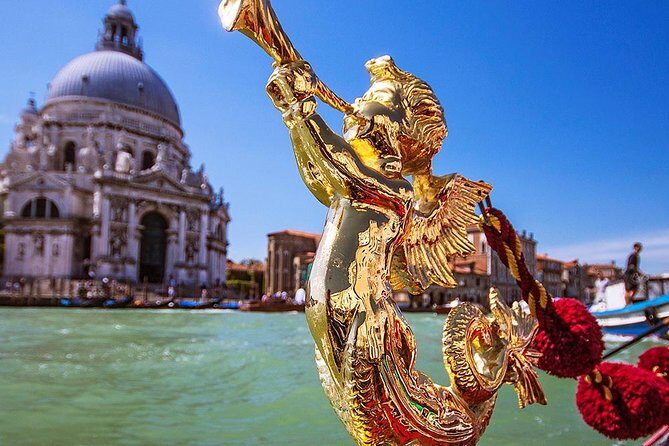 Enchanting Venice: Private Gondola Experience - A Close Look at the Experience