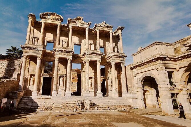 Ephesus and Terrace houses Tour from Izmir / Cruisers only - Frequently Asked Questions