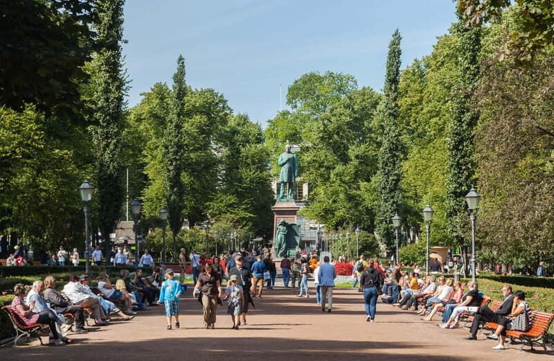 Epic Helsinki: English Speaking Walking Tour - A Deep Dive into the Helsinki Experience