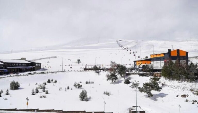 Erciyes Mountain & Ski Tour with Professional Ski Instructor - Learning to Ski with a Professional Instructor