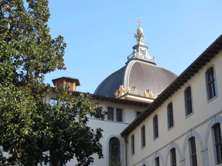 Escape game at Lyon's Hôtel Dieu - The Experience: A Walkthrough of the Adventure