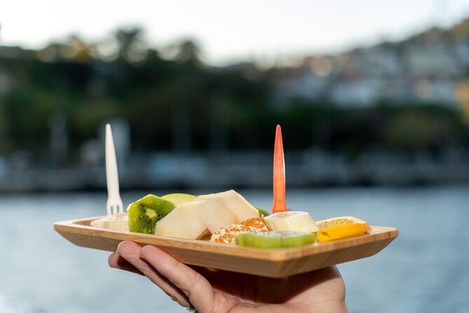 Escape the Crowds: Relaxing Sunset Cruise for 35 Guests or Less - Who Is This Tour Best For?