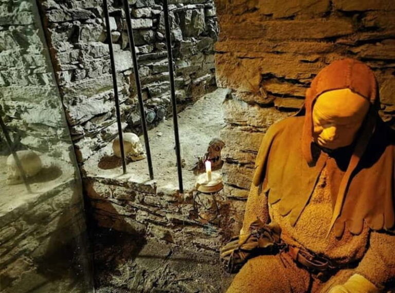 eský Krumlov: Museum of Torture Admission Ticket - FAQ