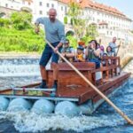eský Krumlov: Wooden Raft River Cruise - In-Depth Look at the Wooden Raft River Cruise