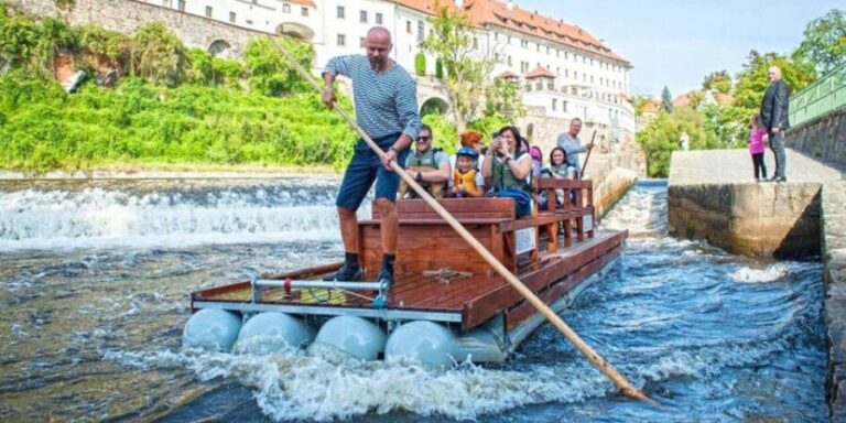 eský Krumlov: Wooden Raft River Cruise - In-Depth Look at the Wooden Raft River Cruise