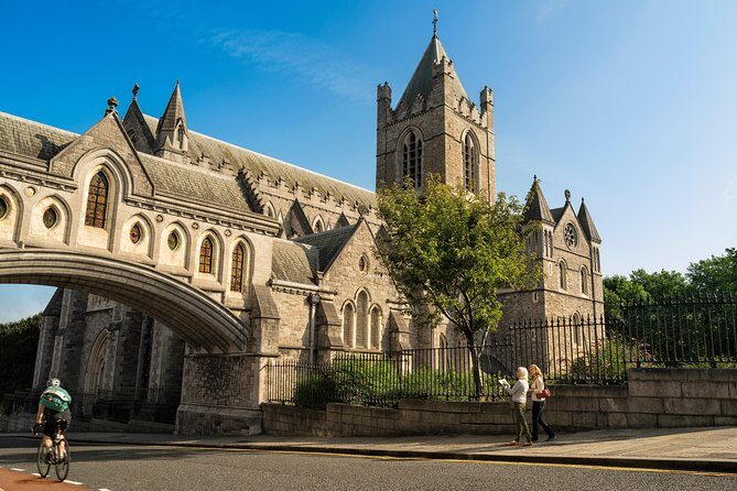 Essential Private Dublin walking tour for up to 6 people - FAQ