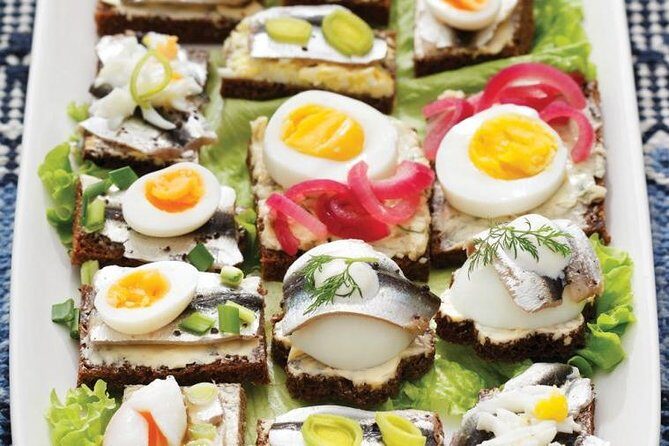 Estonian food, drinks and history tour - The Balance of Value and Experience