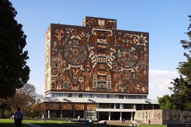 EXCLUSIVE TOUR: Murals+Ciudad Universitaria Stadium-small groups - In-Depth Review: What to Expect from the Tour