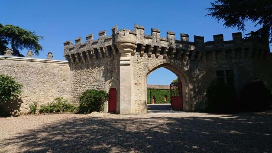 Exclusive Wine Tour of the St-Émilion Chateaux with tastings - What Does the Price Reflect?