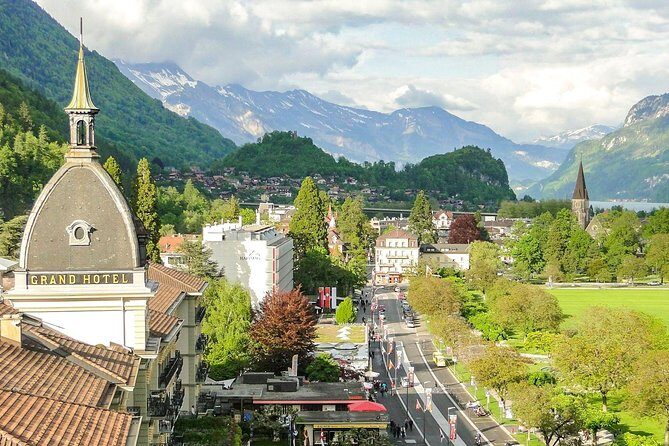 Explore Interlaken in 60 minutes with a Local - A Deep Dive into the Itinerary