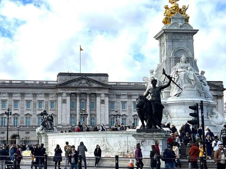Explore London, Cenotaph, and Buckingham Palace - What Travelers Say About the Tour