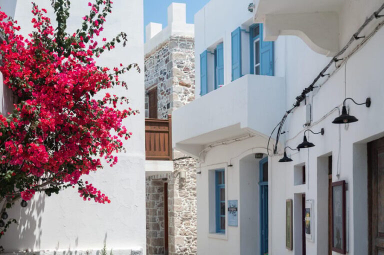 Explore Nisyros Island with Hotel Pick Up and Guided Tour - Authenticity and What Makes This Tour Stand Out