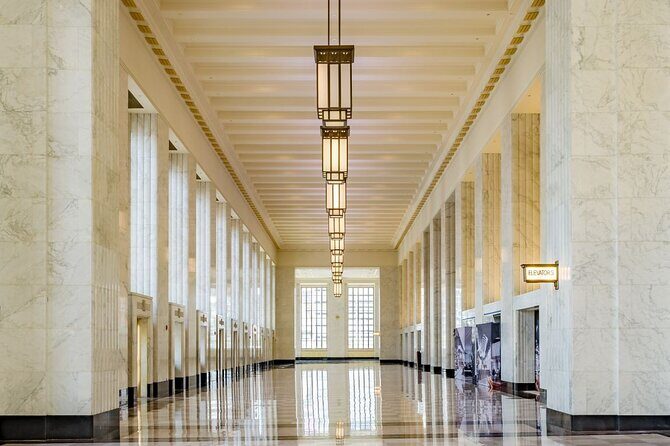 Explore the Historic Old Post Office in Chicago - A Detailed Look at the Old Post Office Tour