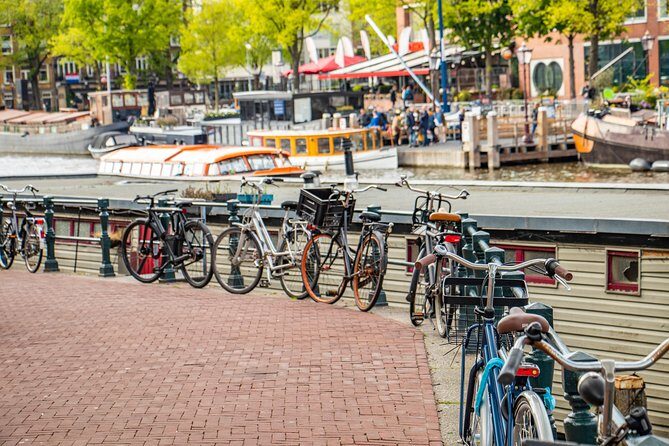 Explore the Instaworthy Spots of Amsterdam with a Local - Practical Details & Tips