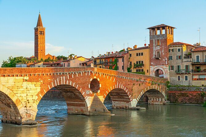 Explore Verona in 60 minutes with a Local - A Deep Dive into the Verona Experience