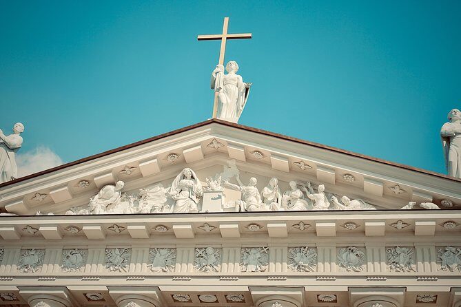 Explore Vilnius in 60 minutes with a Local - A Deep Dive into the Itinerary