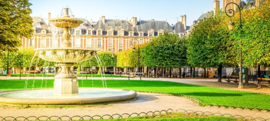 Exploring Paris with a Local: Montmartre to La Seine - A Deep Dive into the Experience