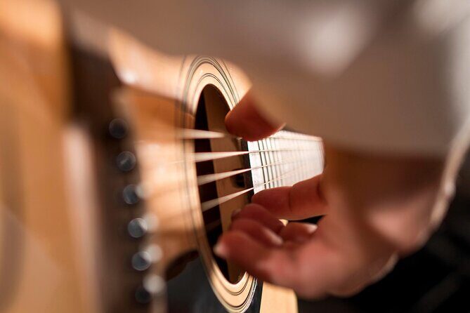 Fado Tour with Guide, Dinner & Live Show in Porto - Practical Tips for a Great Experience
