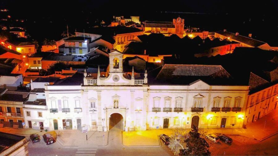 Faro: Night Segway Tour with Cocktails - Who is this tour best suited for?