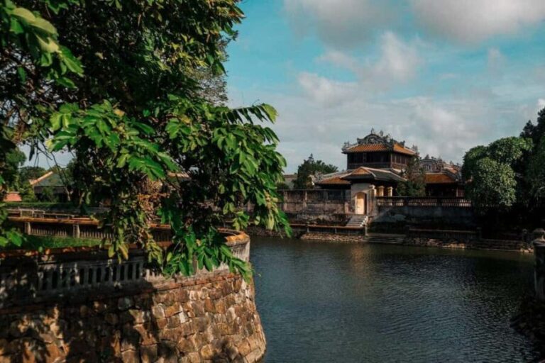 Fascinating Heritage of Dunedin Walking Tour - What Makes This Tour Stand Out?