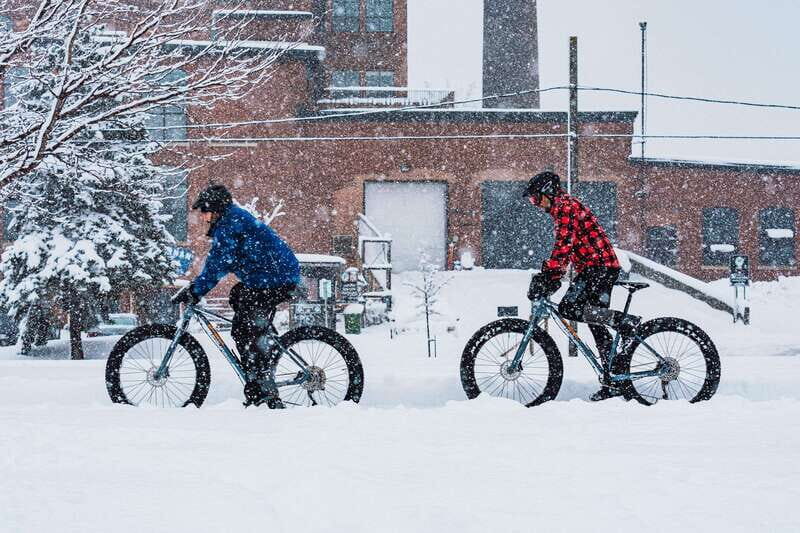 Fatbike rental - Au Canal-de-Lachine - An In-Depth Look at the Fatbike Rental Experience