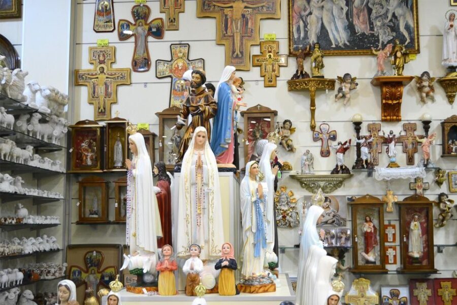 Fatima, Batalha, Nazare, Obidos Private Full Day Tour - Who Is This Tour For?
