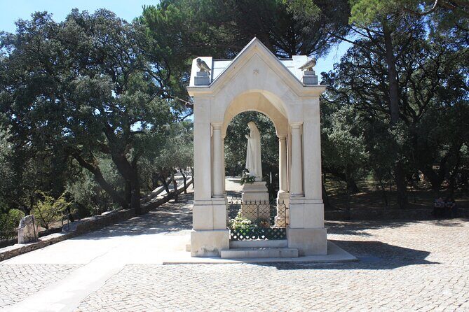 Fatima Half Day Private Tour from Lisbon - Who Should Consider This Tour?