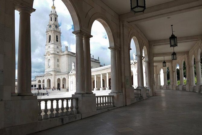 Fátima Half Day Private Tour * Private Tours * - The Reality of the Fátima Half Day Private Tour