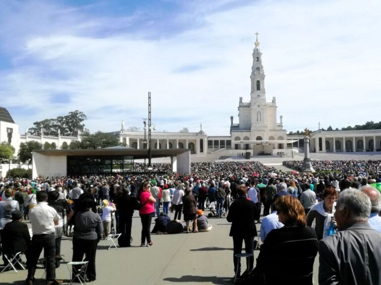 Fátima: Highlights of the pilgrims in half day private tour - A Deep Dive into the Fátima Private Tour Experience